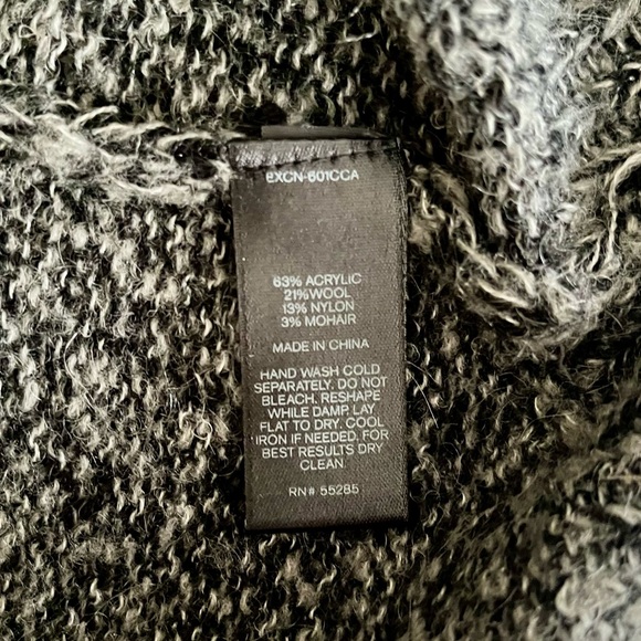 Express greyCrew Neck Sweater with Heart Design - Picture 5 of 6